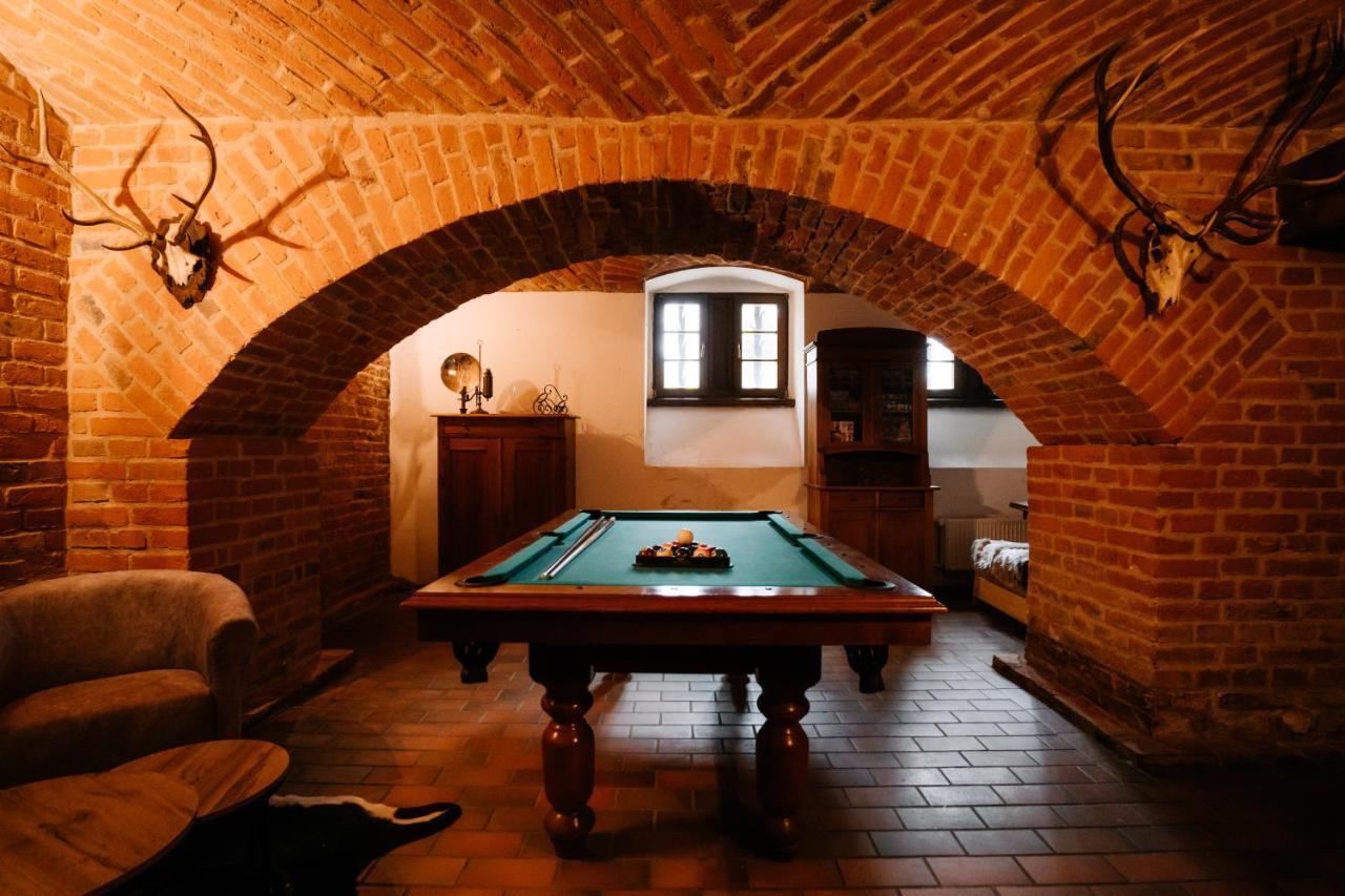 Palac Srodka Chrzypsko Wielkie Esterno foto