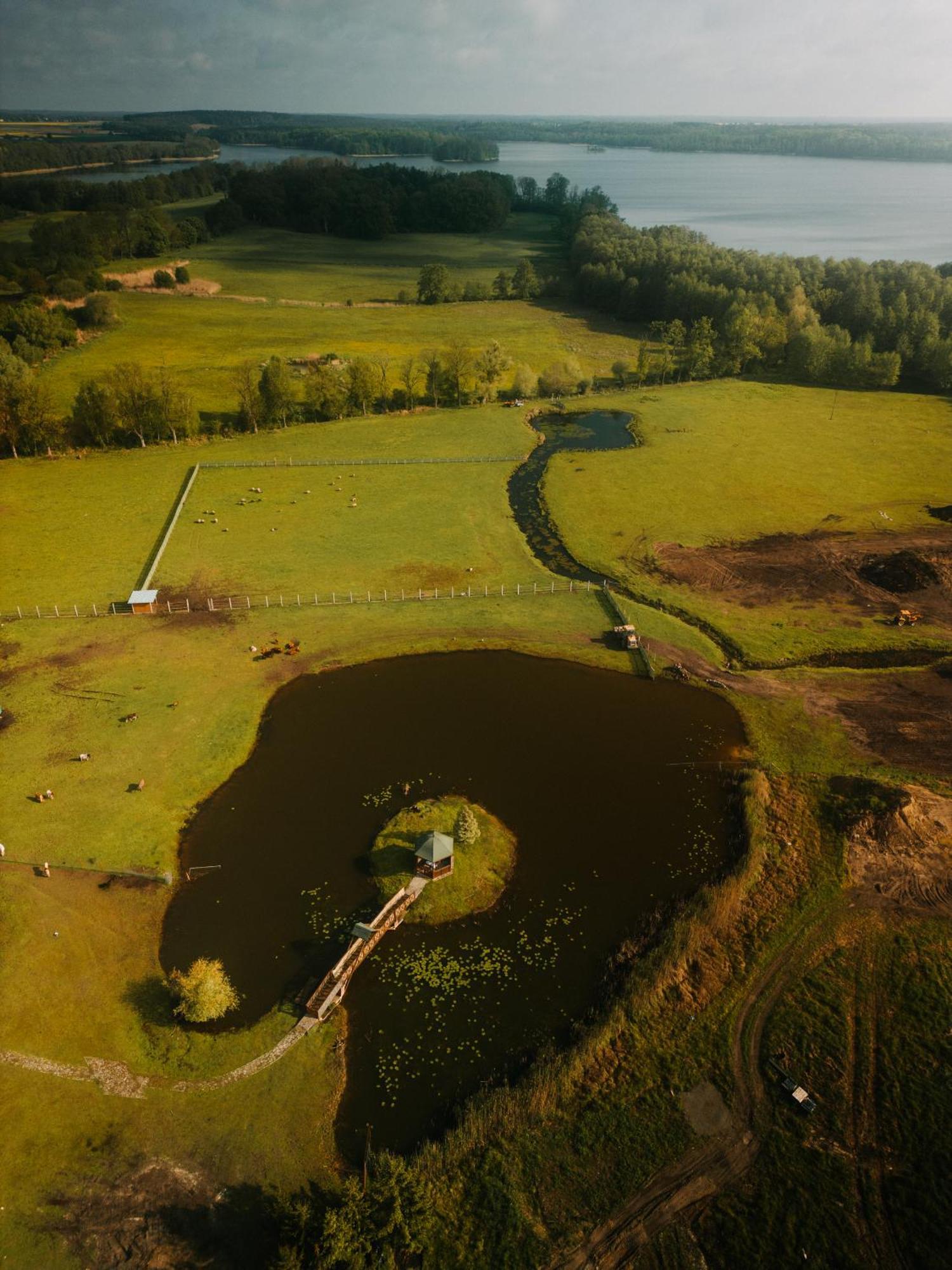 Palac Srodka Chrzypsko Wielkie Esterno foto